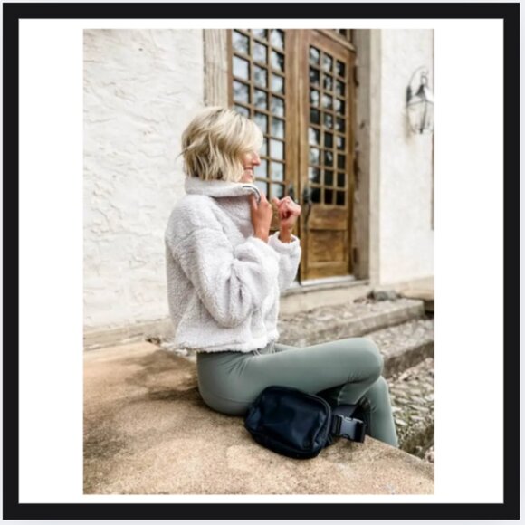 Lululemon Cinchable Fleece Zip-Up - Picture 3 of 7